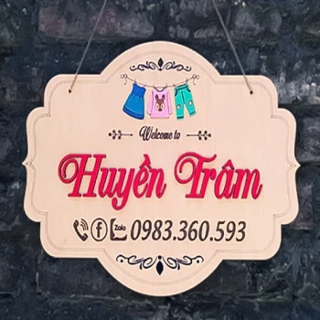 Bảng gỗ treo cửa